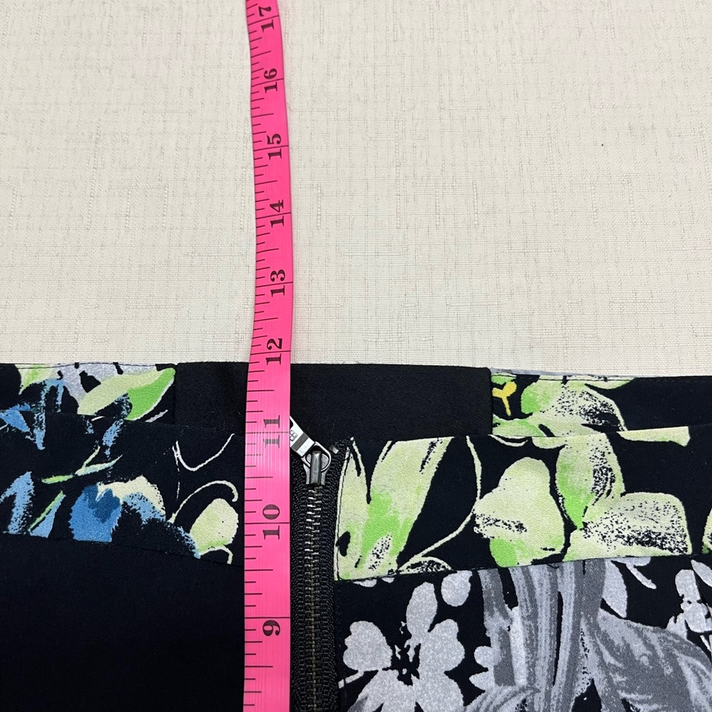BCBGMaxAzria Black Floral Wide-Leg Trousers - Picture 4 of 10